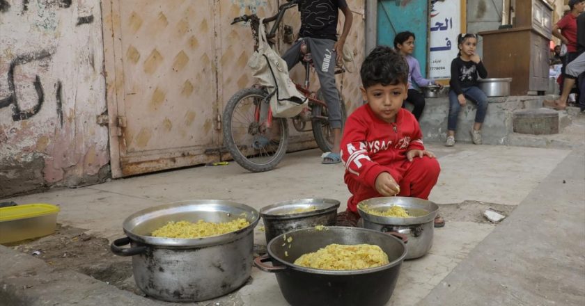 Soykırımcı İsrail, Gazze’nin kuzeyinde 17 gündür “açlık” politikası uyguluyor