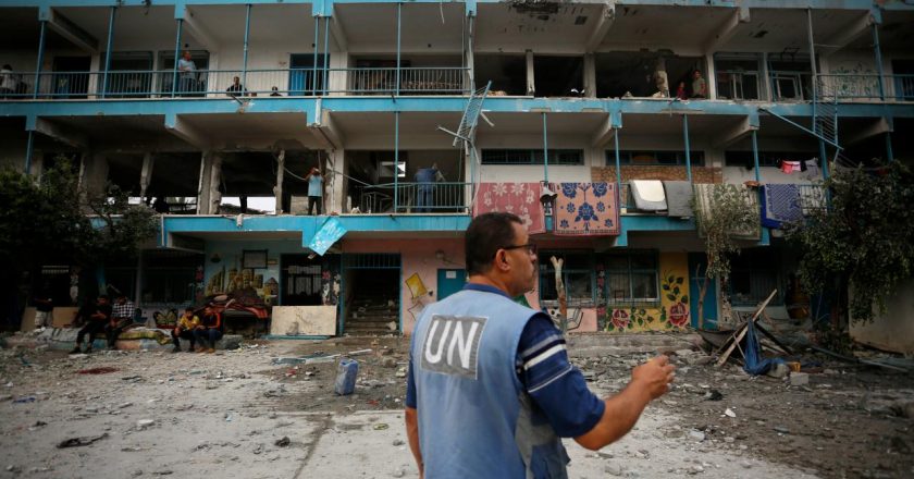 UNRWA: İsrail güçlerince 50’den fazla personelimiz gözaltına alındı, canlı kalkan olarak kullanıldı